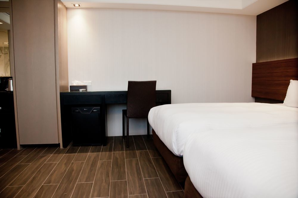 Kdm Hotel Taipei Extérieur photo