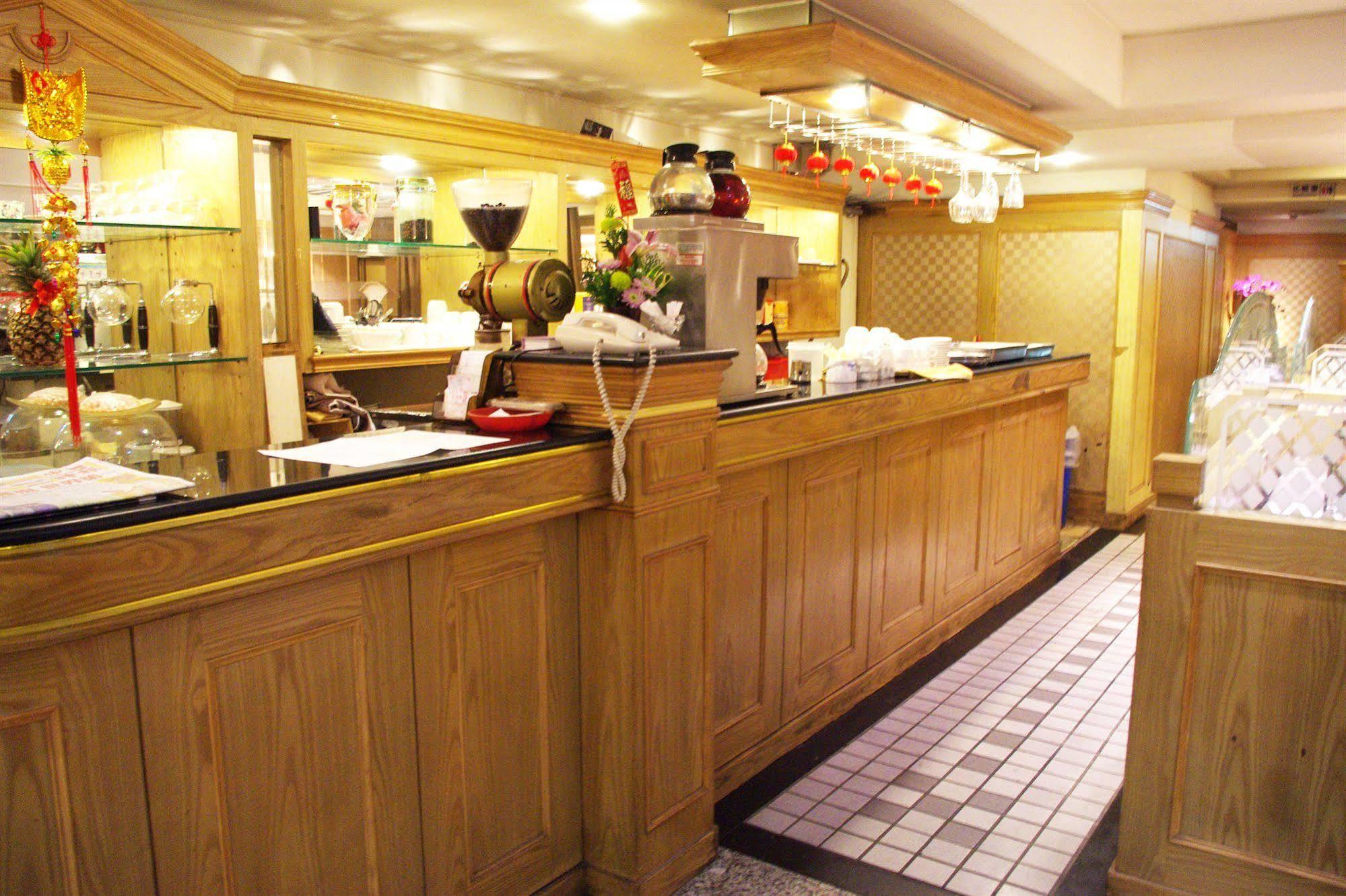 Kdm Hotel Taipei Extérieur photo